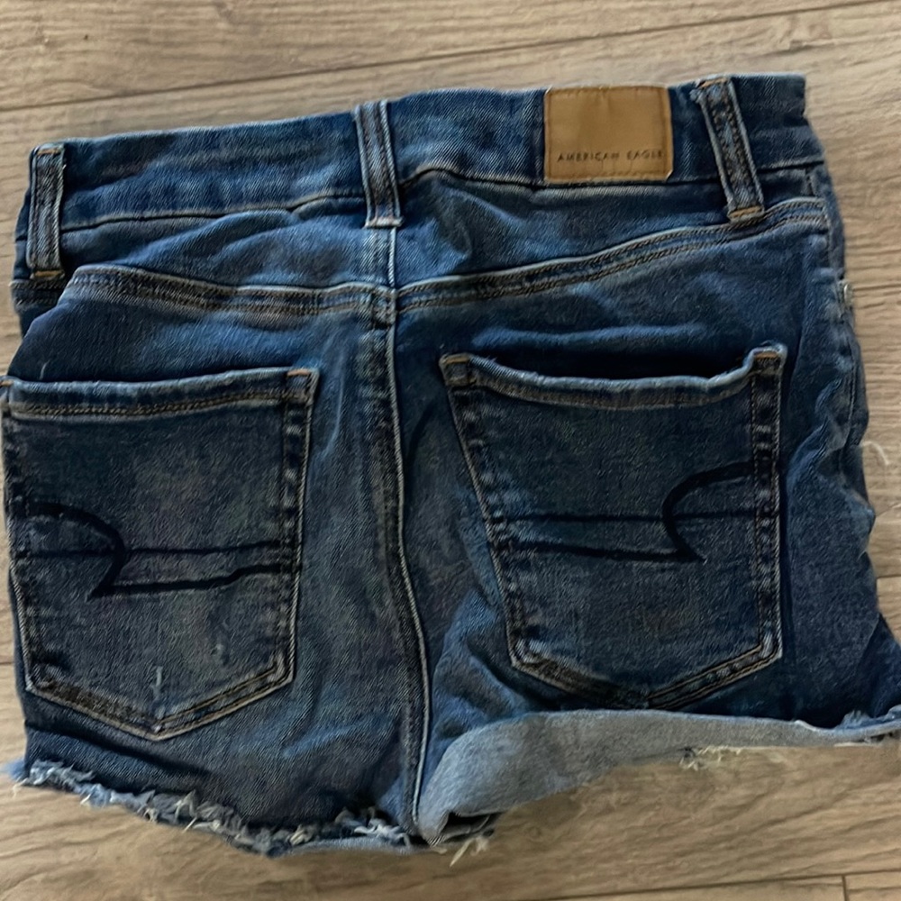 American Eagle size 00 denim shorts distressed